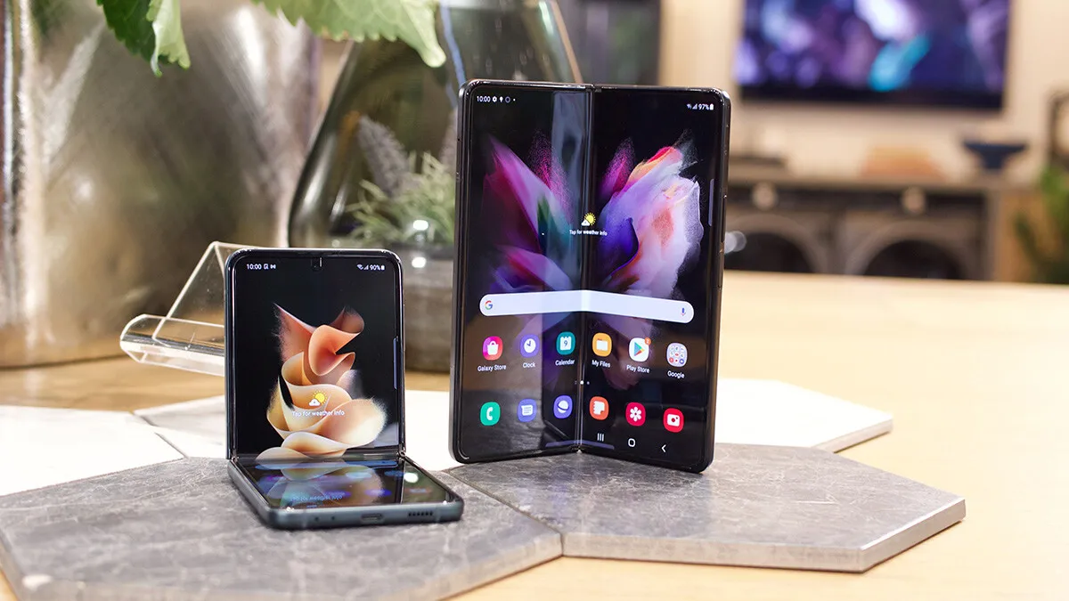 foldable smartphone galaxy z flip