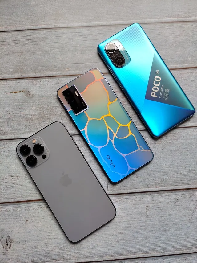 android-vs-iphone-which-one-to-buy