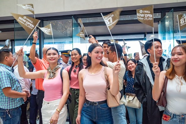 sm-supermalls-opens-67th-cyberzone-in-cebu