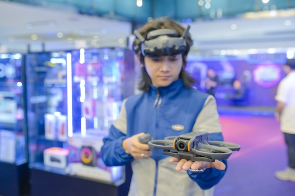 cyberzone-holiday-tech-gift-guide